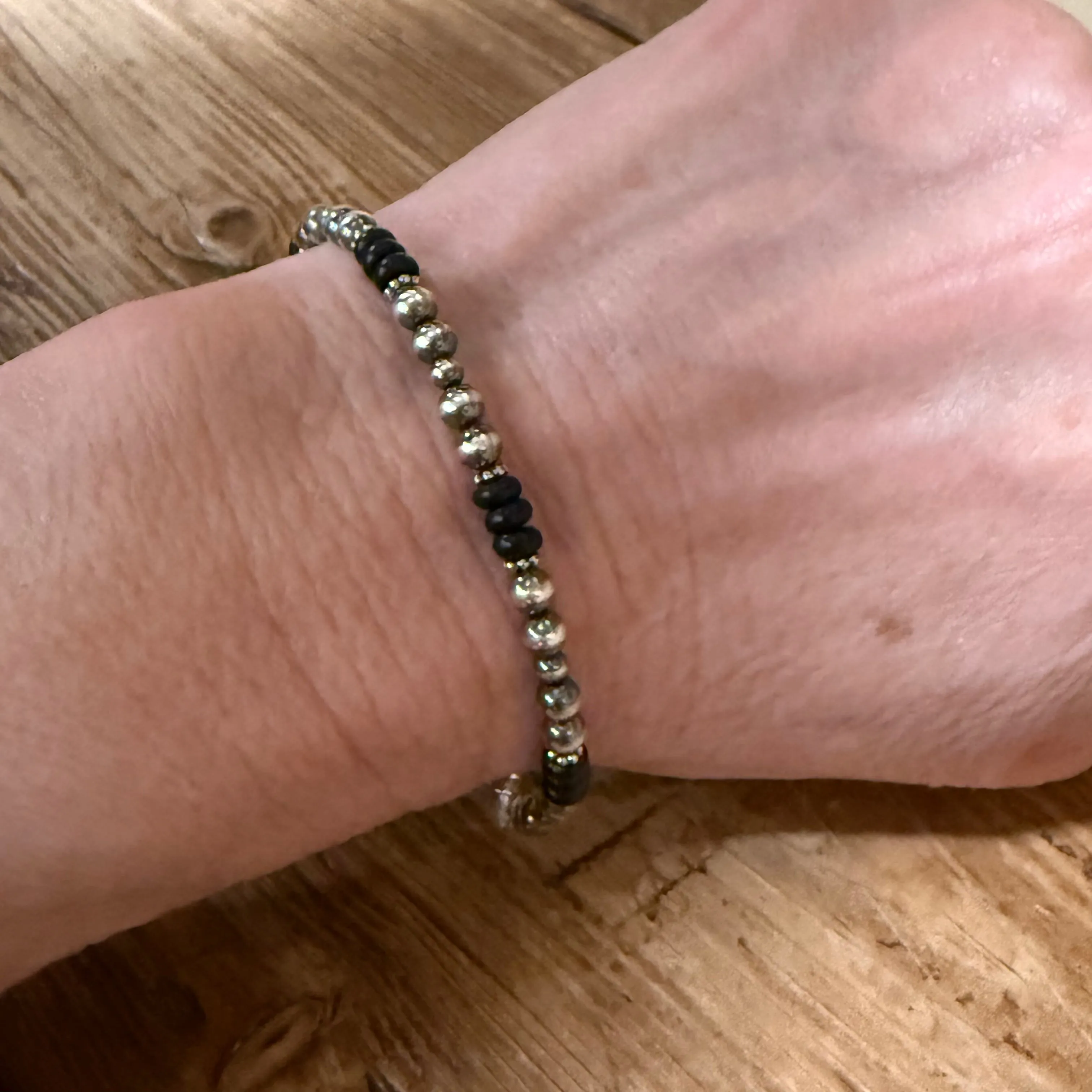 Sterling Navajo Pearl Black Onyx Bracelet
