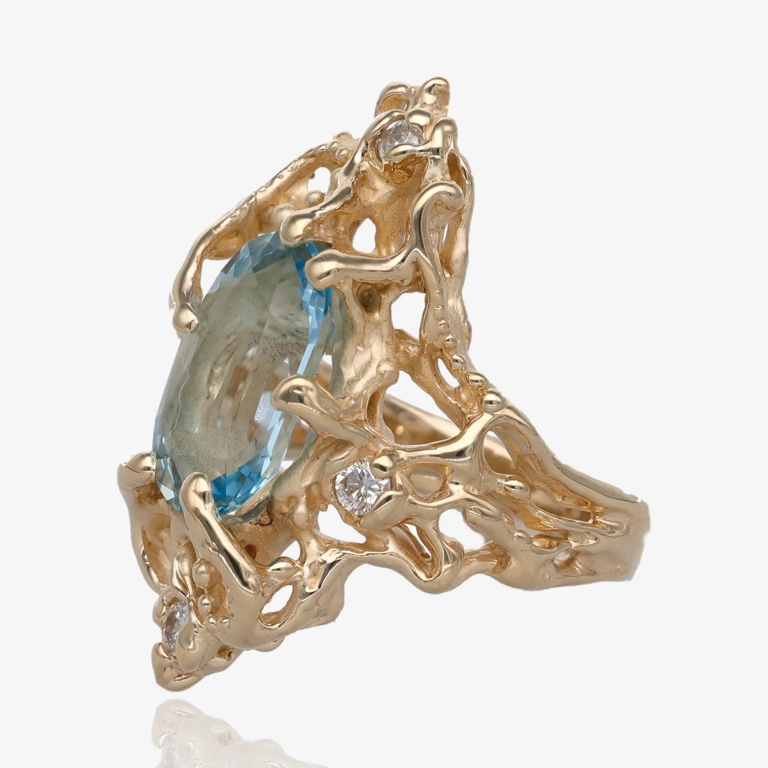 The Beginnings Aquamarine and Diamond Ring in Gold